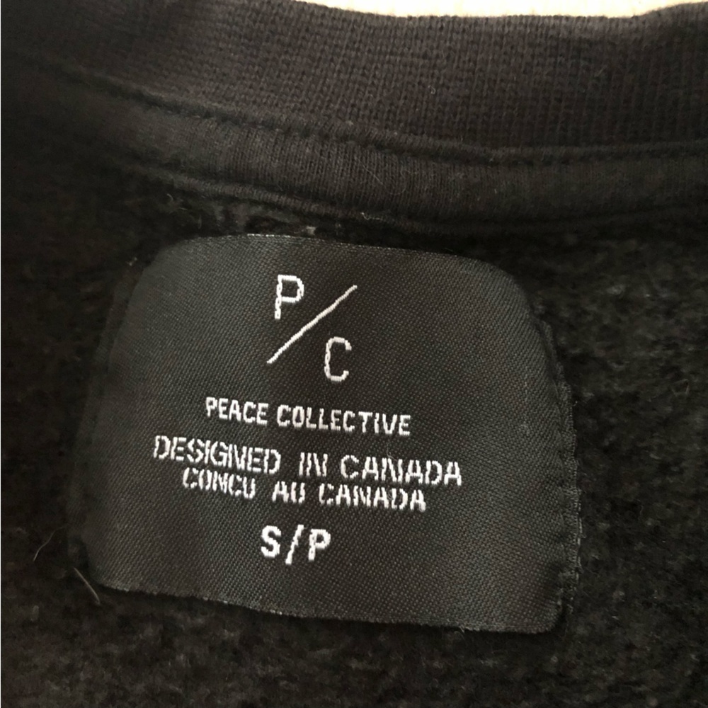 Peace Collective Raw Hem Cropped TO Toronto Black Fleece Sweatshirt Size S - Picture 8 of 10